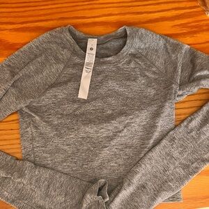 COPY - Lululemon swiftly tech cropped longsleeve size 4